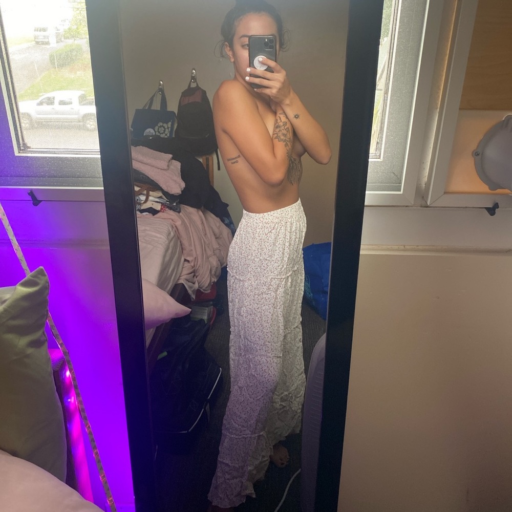 brandy melville izzy skirt